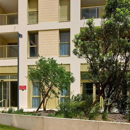 Apart-hotel Zenitude Quality Saint-jean 3*