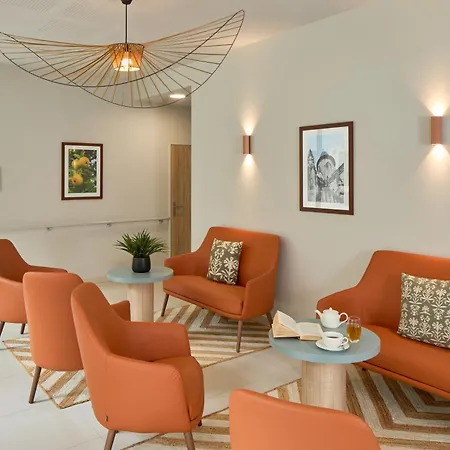 Aparthotel Zenitude Residences St Jean *