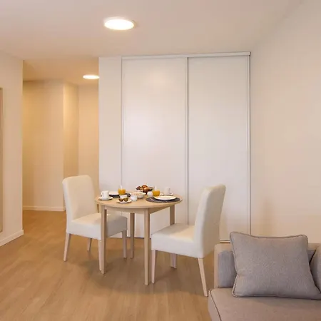 Lejlighedshotel Quality Saint-jean 3*