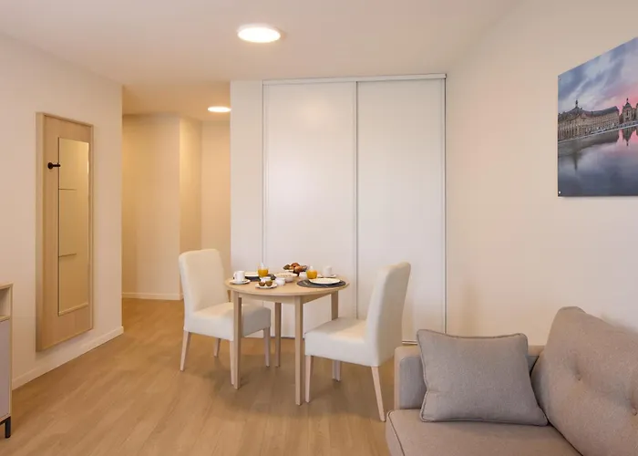 Hotel apartamentowy Quality Saint-jean 3*
